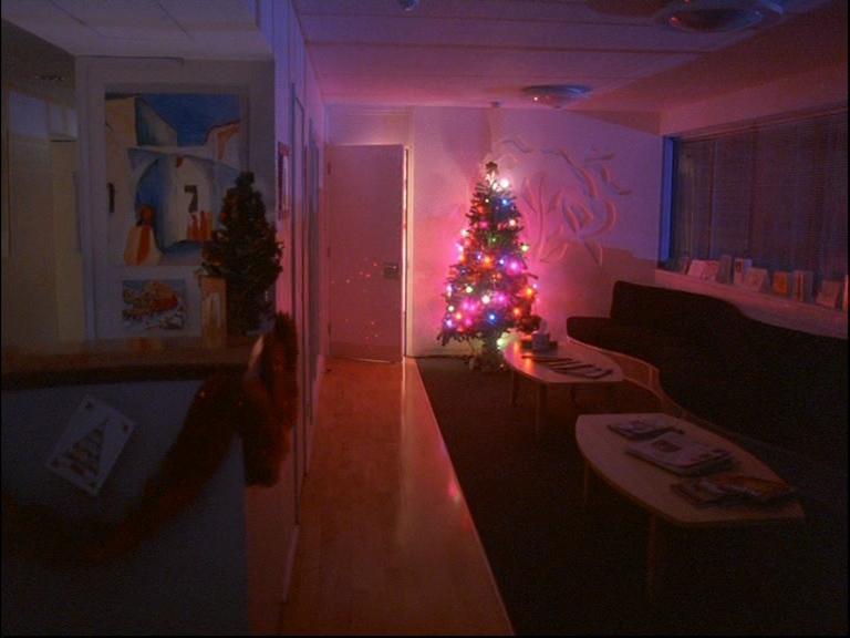 Eyes Wide Shut Christmas composition Domino's apartment