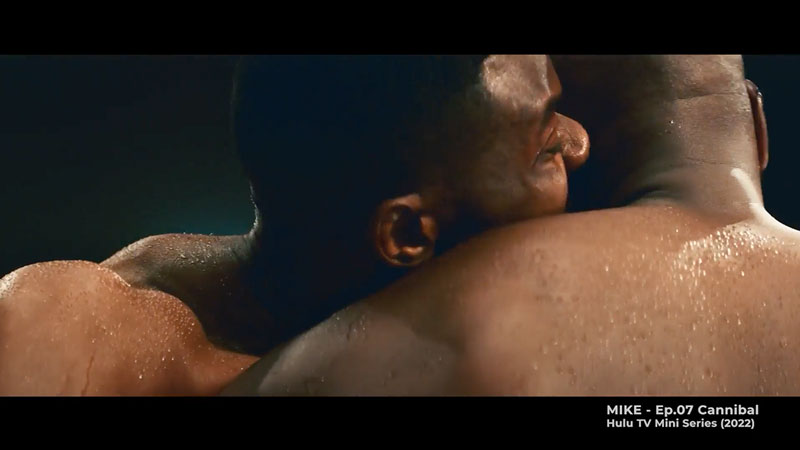 Tyson bites Holyfield's ear in Mike Hulu series