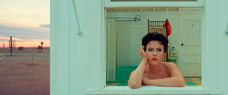 Midge Campbell Scarlett Johansson) in Asteroid City