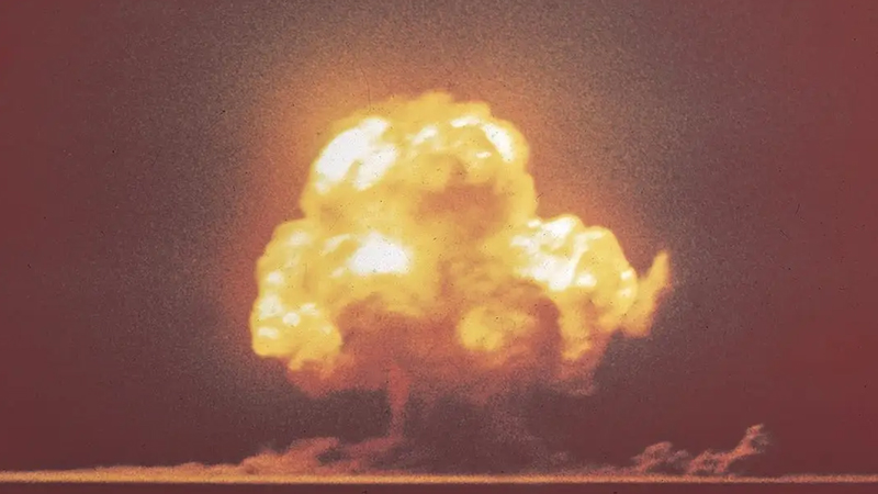 Real footage of the Trinity Test atomic bomb 