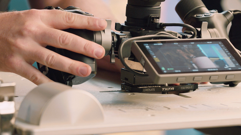 Quick-release plate on Matthews Dutti Dolly for DJI Ronin 4D