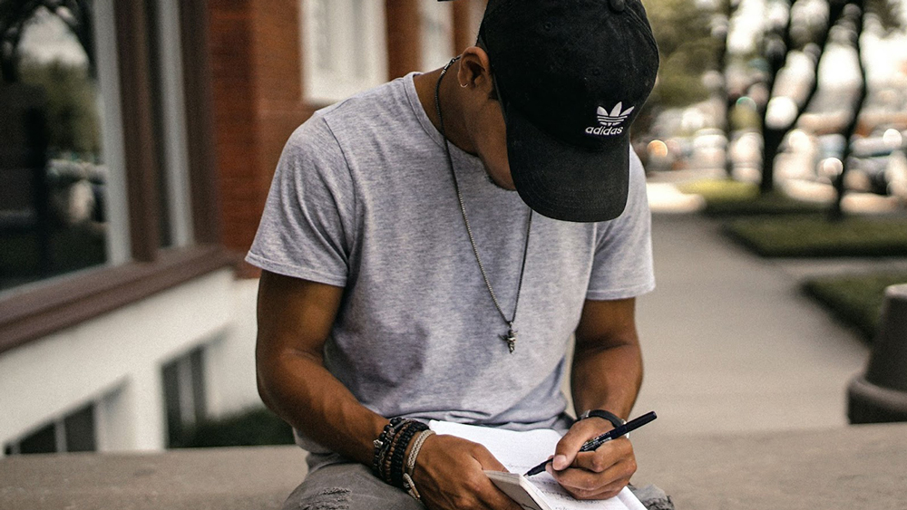 How to have more time: 5 journaling prompts for filmmakers