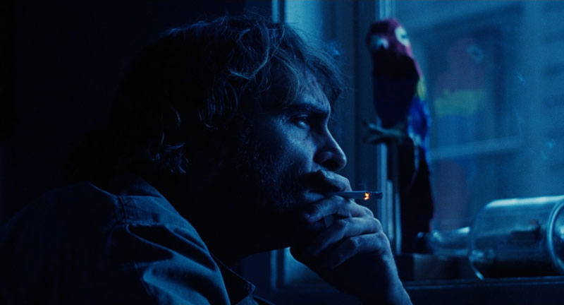 The use of the color blue in Inherent Vice (2014) | Warner Bros.