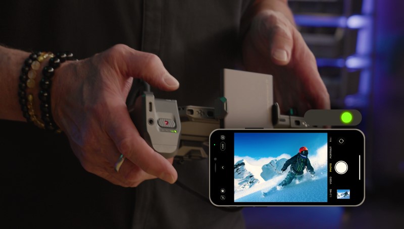 Shane Hurlbut shows the Tilta Khronos handle green light syncs with native Apple iPhone app