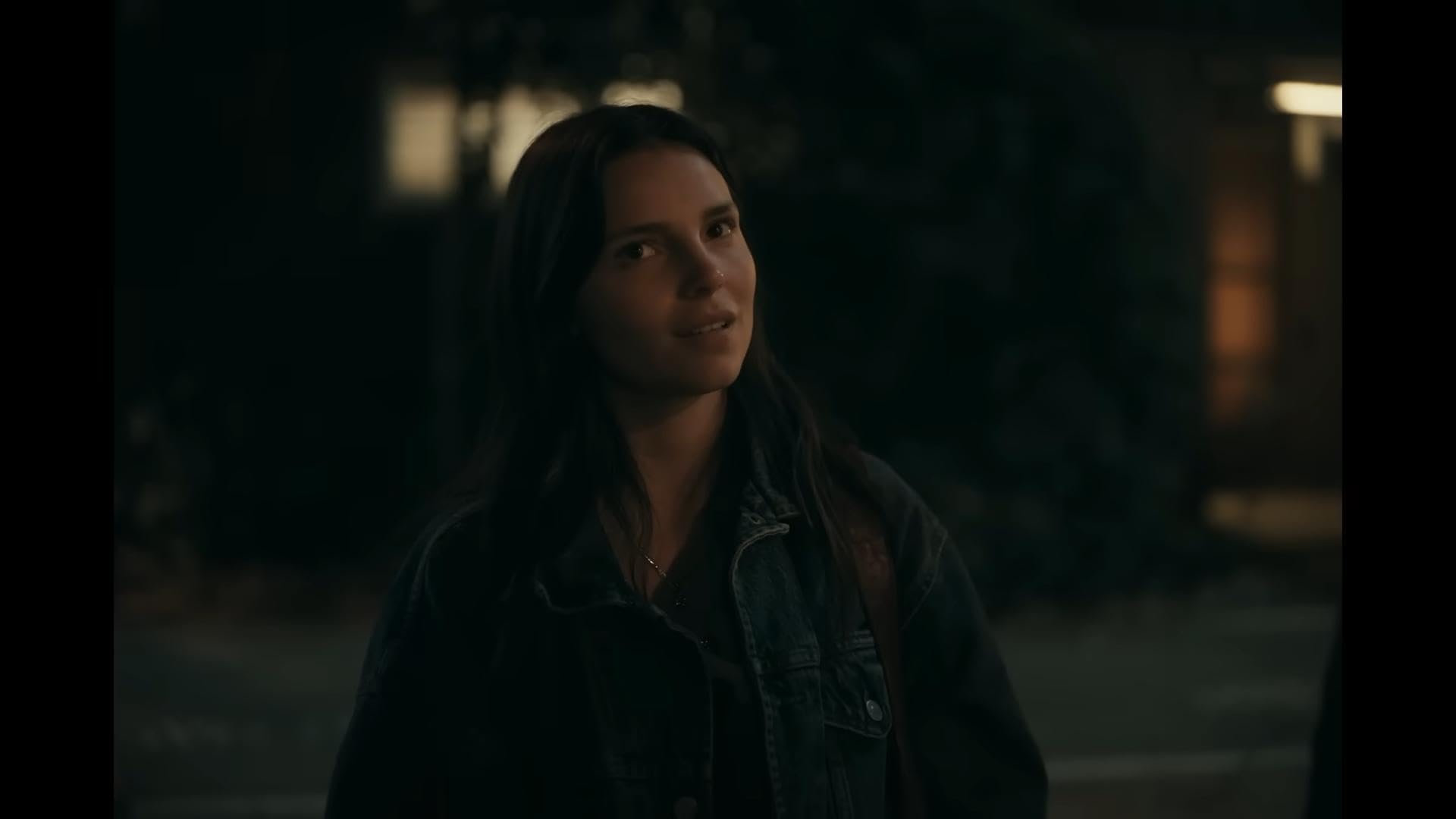 Nikki (Inde Navarrette) in Obsession